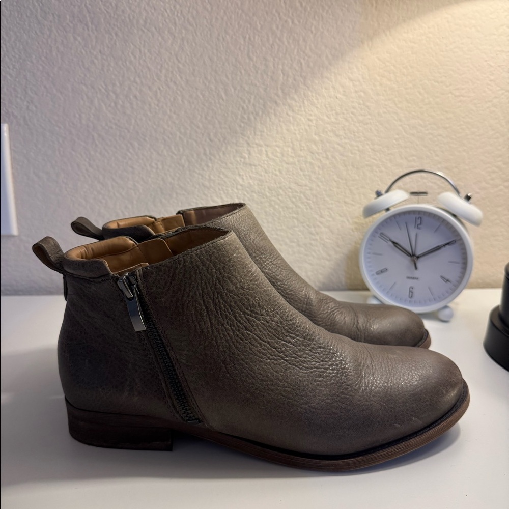 Franco Sarto Keegan Double-Zip Leather Ankle Boots Mushroom grey #boots #leather